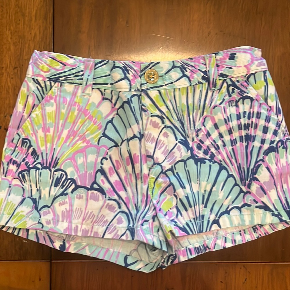 Lily Pulitzer size 10 girl shorts. Worn once!